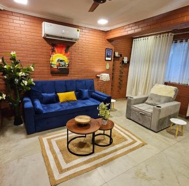 Brick Maison 1BHK with Free Parking, Juhu Bandra