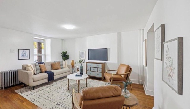 Bright & Cozy 3-Bedroom 2nd Floor Apartment Near JFK & Casino