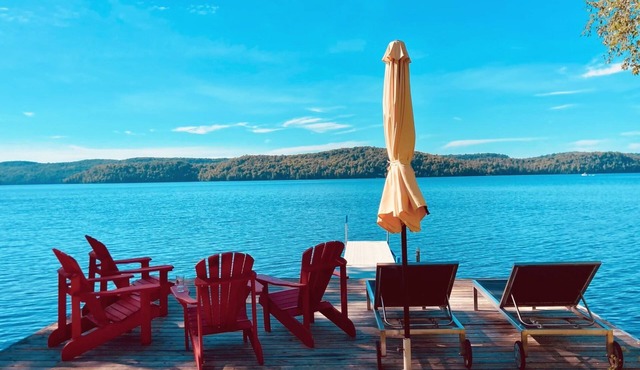 Bright Viceroy Cottage | Shallow Entry Beach & Stunning Baptiste Lake Views