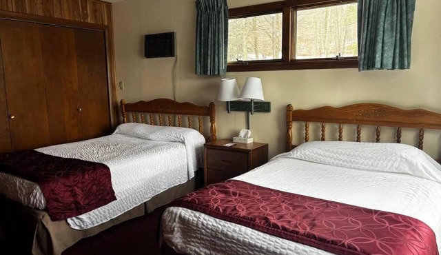 Brilliant 1-bedroom hotel room in vibrant Hamilton - #312 Gilbreth