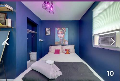 C&M Lodging Cozy Tiny Villa with Kitchenette Peaceful Getaway