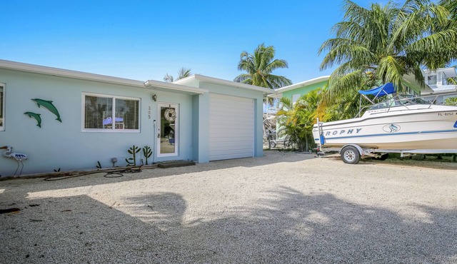 Canalfront, Dog-Friendly Home with High-Speed WiFi, Private Boat Ramp, and Kayak