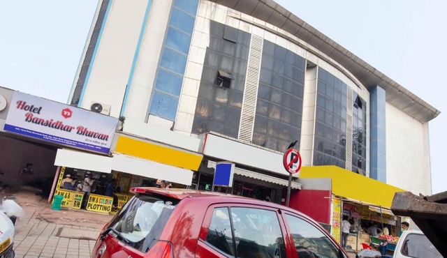 Capital O 77295 Hotel Bansidhar Bhuvan