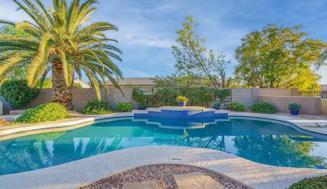 "Casa de Palmas" Paradise Oasis w/Diving Pool,BBQ & Fire pit