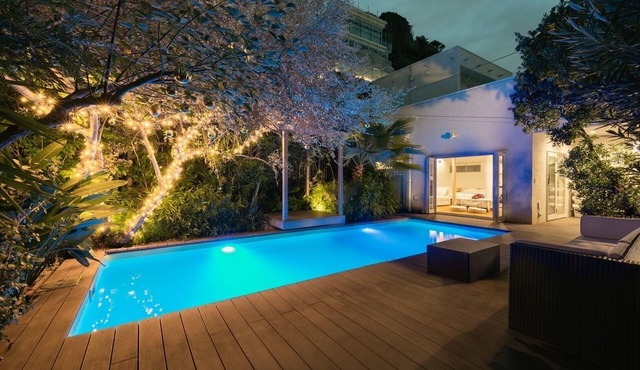Casablanca Pool House