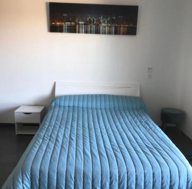 charmant studio dans résidence neuve et calme
