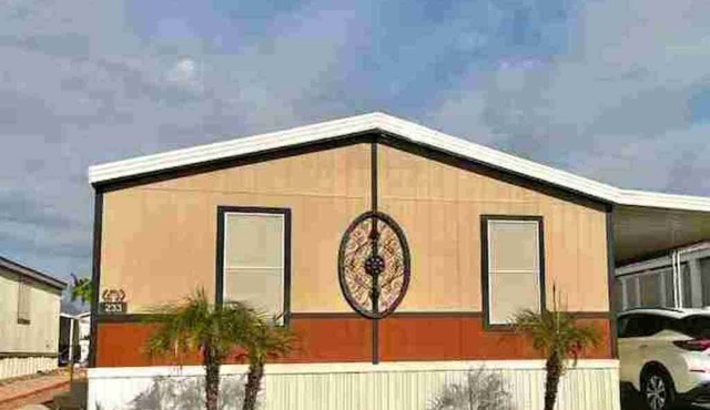 Charming 2 BR plus office home in a 55+ Manufactured Resort in Apache Junction in Apache Junction