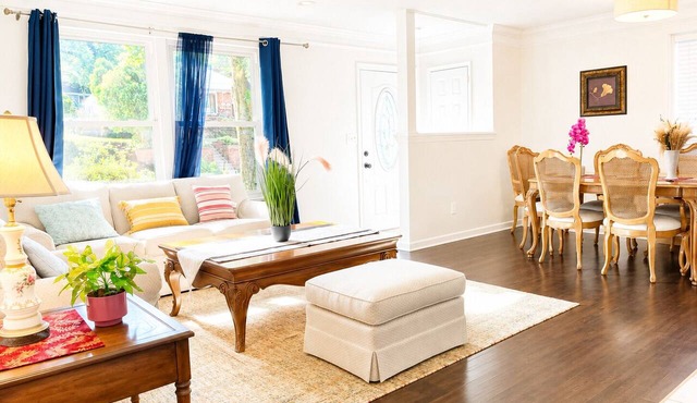 Charming 3-bedroom house in lovely Silver Spring with AC