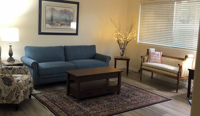 Charming 4-bedroom house with WiFi, AC in pleasant Sierra Vista
