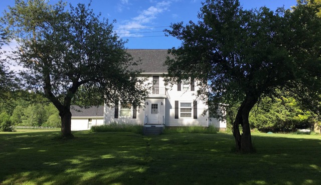 Charming Catskill Farm House on River Front