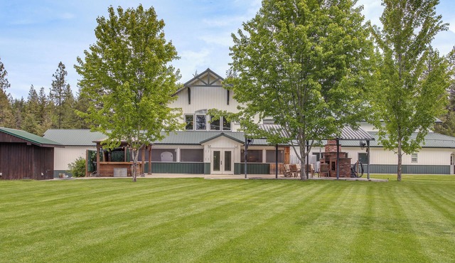 ‘Cider Mountain’ Athol Reunion Haven on 140 Acres