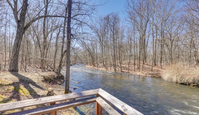 Close to Trails: Studio w/Water Views