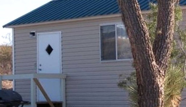 Comfy Vacation Rental with Wi-Fi and Kitchenette in Meadview, Arizona