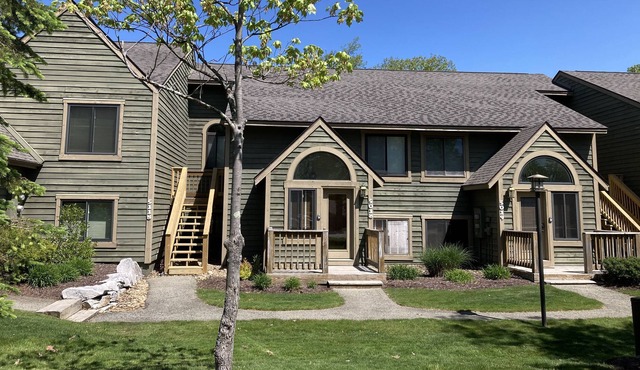 Contact Free Mtn Escape, Wood Fireplace, Family Friendly, Free Parking, Wifi