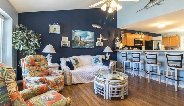 Cormorant Beach House minutes from the cape may beaches Dog allowed max2 no Cats