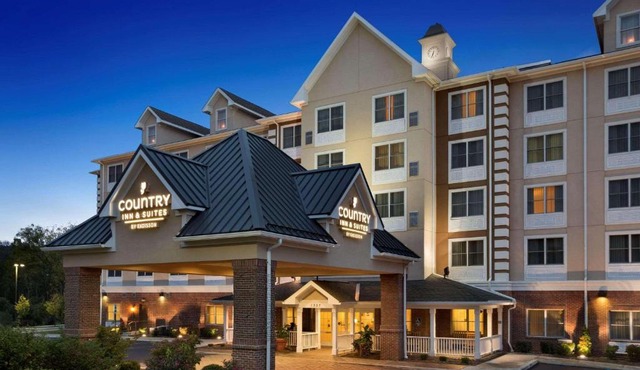Country Inn & Suites by Radisson, State College Penn State Area , PA