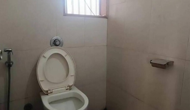 Cozy 1-bedroom apartment with fitness room, WiFi in charming Dombivli