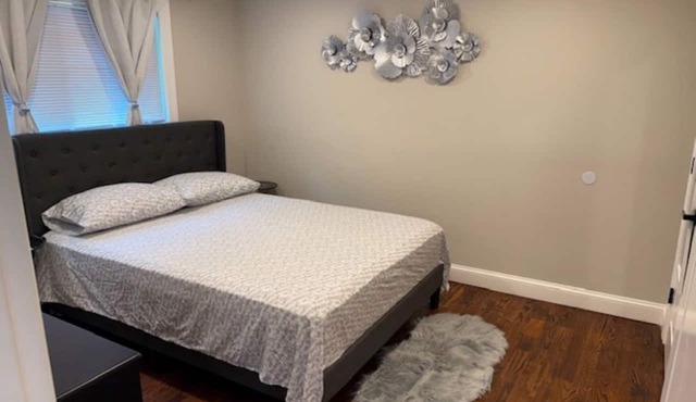 Cozy 1-Bedroom Apartment in Peaceful Commack with Air Conditioning & C. Monoxide