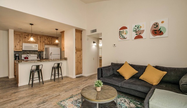 Cozy 2 bedroom 2 bathroom near Old Town Scottsdale