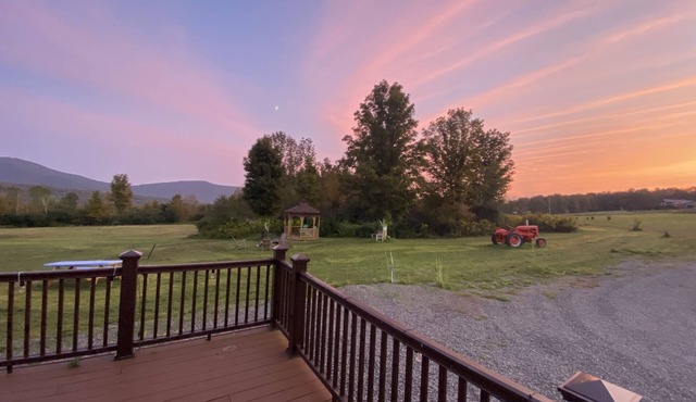 Cozy Countryside Cabin with Amazing Views & Central AC & NYC Escape