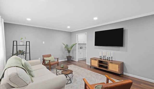 Cozy Home, 17 min from NYC, 2 Parking Spaces