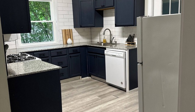 Cozy Lincoln Living 3 BR/2Bath Apt in Cortland