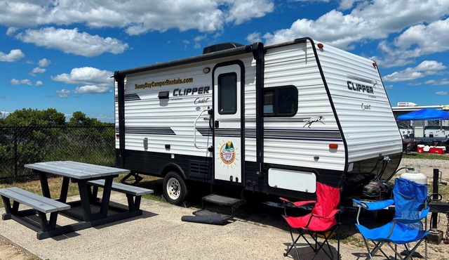 Cozy RV with AC and Heat