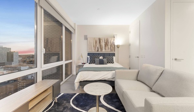 Cozy studio with fitness room, WiFi in lovely Queens