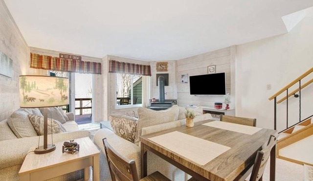 Cozy Summer Escape in the Beautiful Laurel Highlands