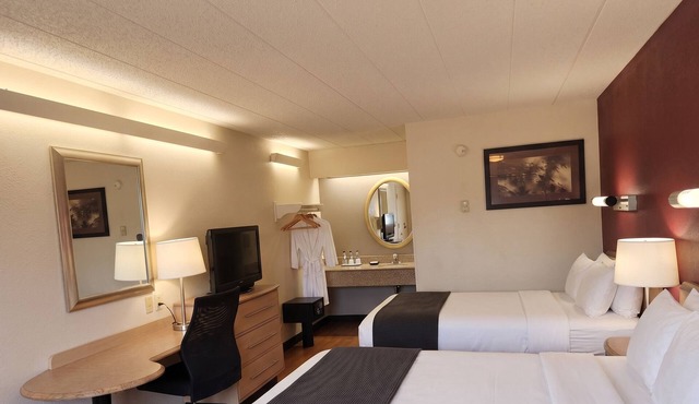 CRANBERRY PARK HOTEL