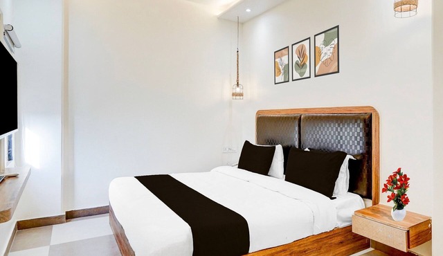 Deluxe P.k's Lodging And Boarding