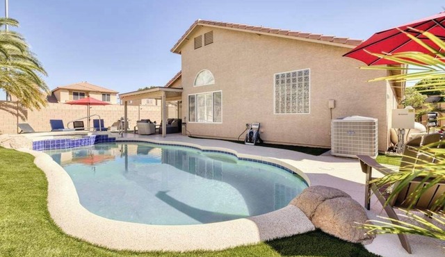 Desert Oasis | Pool Spa & Putting Green Dogs OK