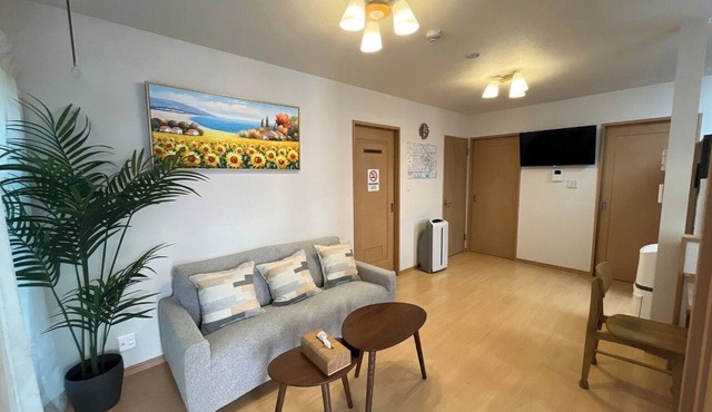 Direct access to NaritaHaneda airports convenient tourist base modern Japanese style private hous/Katsushika-ku Tokyo
