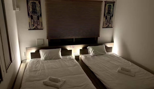 Direct access to Shibuya, Shinjuku, Akihabara, and Tokyo Stations, Japanese style hotel, convenience store right in front of the hotel