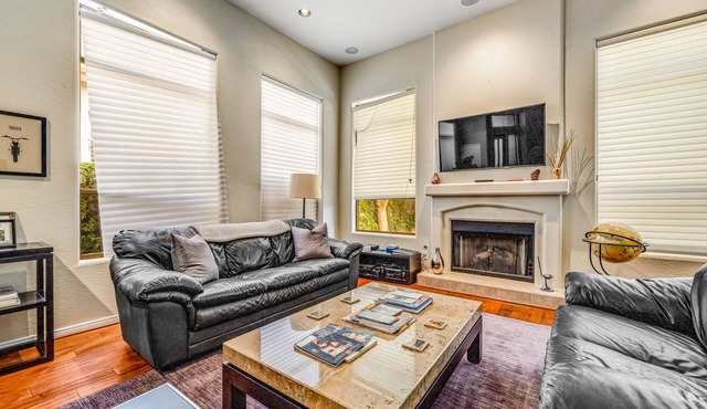 Dog-friendly monthly rental with private backyard, grill, W/D - great location