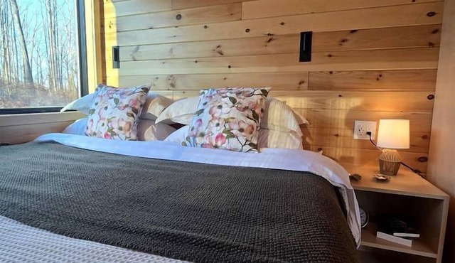 Dogwood: Modern Woodland Studio Pod Tiny Home with Private 300-Acre Forest near Quakertown Pennsylvania