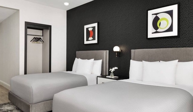 Double Queen Room In The Heart Of NYC! Pet-Friendly, Onsite Restaurants & Bar
