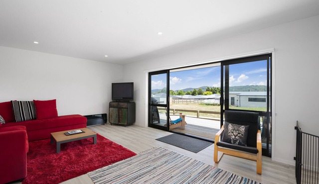 Dragonfly's Rest - Kinloch Holiday Home