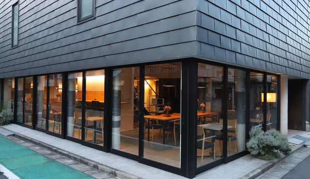 E10HOSTEL