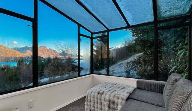 Elevated Frankton Chalet with Lake Views