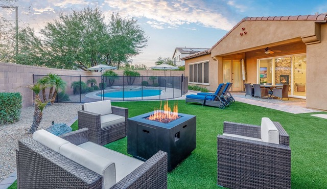 Enjoy 2 Primary Suites, Heated Pool & Spa, Fun Game Room, Fire Pit, BBQ, More