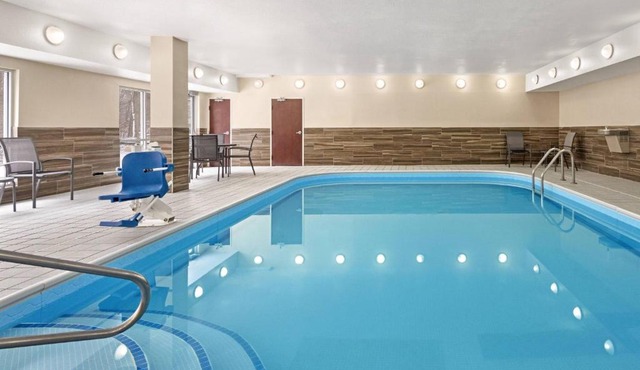 Fairfield Inn by Marriott Warren Niles