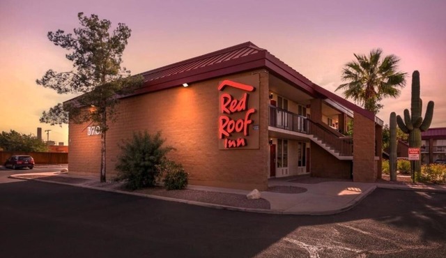 Family-Friendly + Affordable Stay Near Pima Air & Space Museum