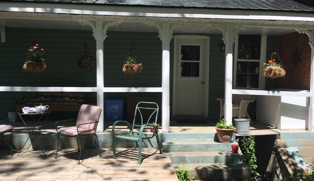 Family Ski Season Opportunity/Summer Fun in the sunn