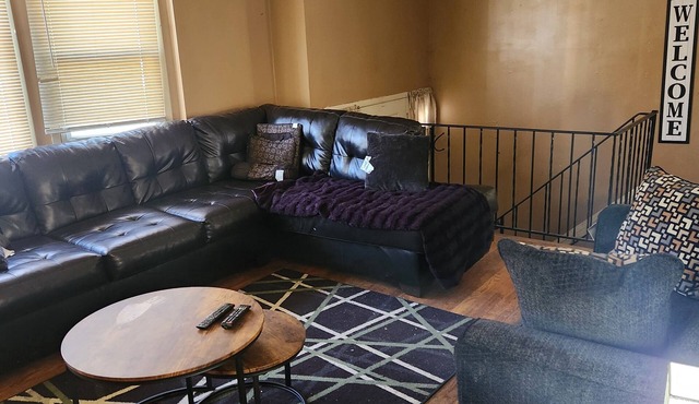 Fantastic 3-bedroom apartment w/WiFi and free parking in Rockville Centre