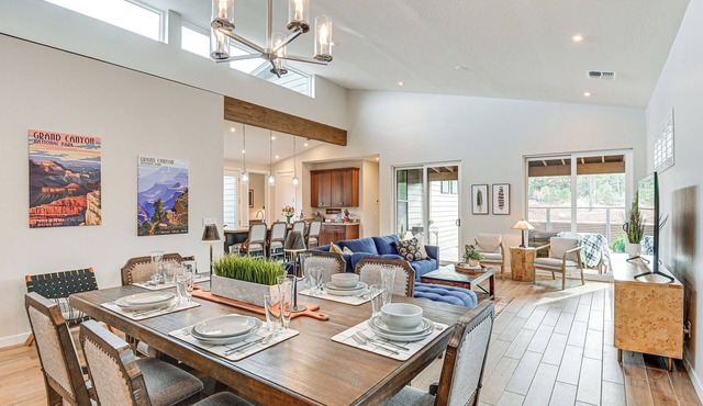 Flagstaff Home w/Fire Pit + Hiking Trail Access!