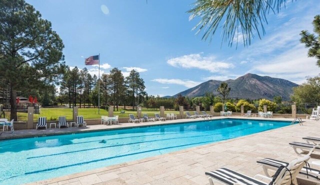 Flagstaff | Mountain Retreat | Pool & Golf | 2BR Condo