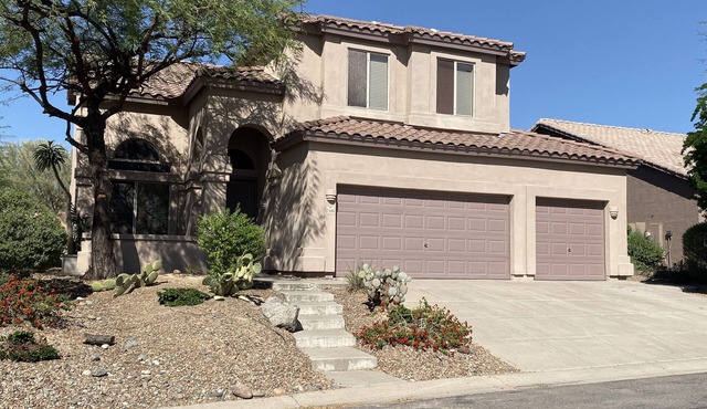 Furnished, 31 day min. gated cul de sac Las Sendas amenities incl., 3 car garage