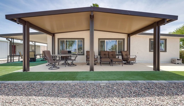 Golf Course Views: Resort Retreat in Sun Lakes