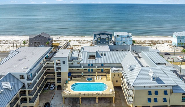 Grand Balcony Views, Pool, Hot Tub